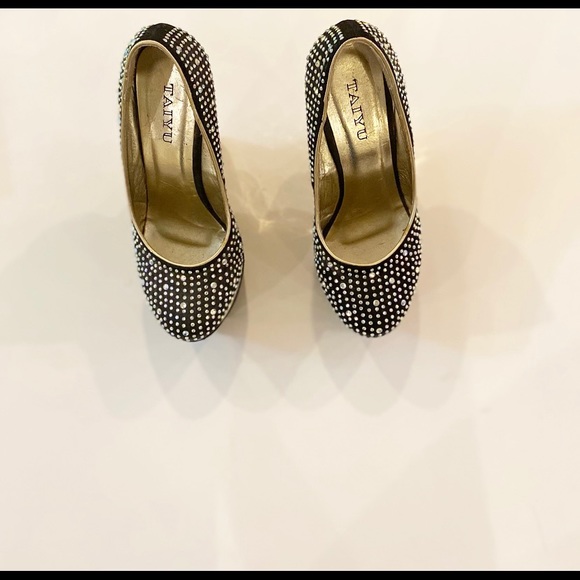 GAGA HEELS !!! - Picture 2 of 3